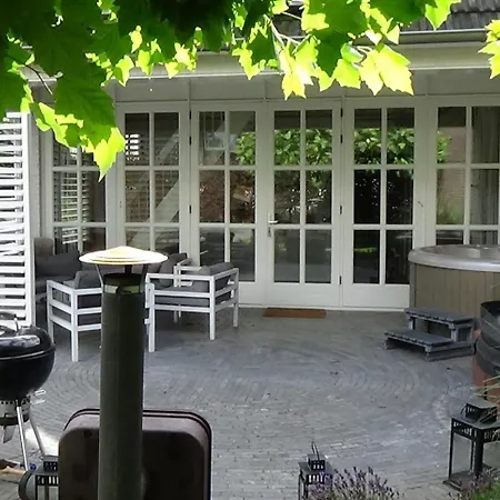 Alpehytte Gardenhouse With Private Jacuzzi & Private Sauna *