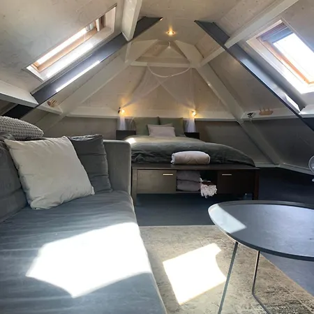 木屋 Gardenhouse With Private Jacuzzi & Private Sauna Teteringen