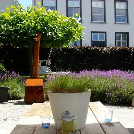 Chalet Gardenhouse With Private Jacuzzi & Private Sauna *