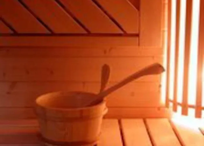 Gardenhouse With Private Jacuzzi & Private Sauna *