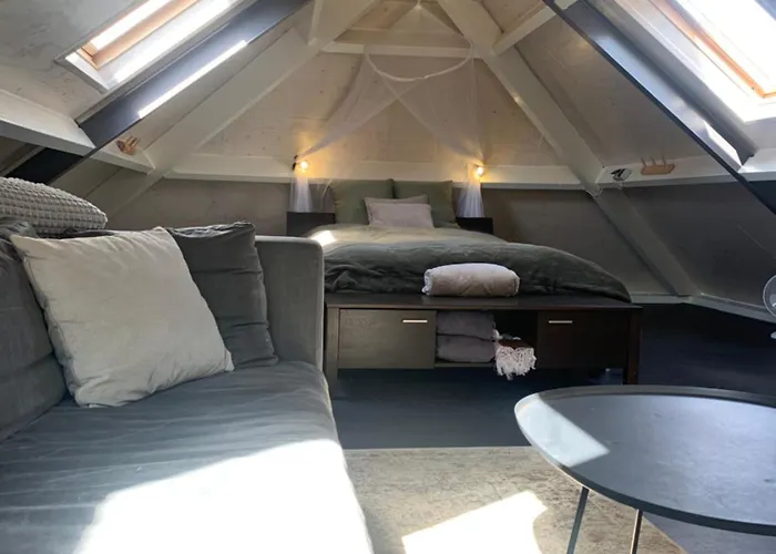 Alpstuga Gardenhouse With Private Jacuzzi & Private Sauna Teteringen