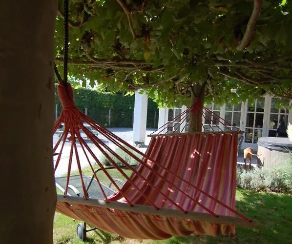 Gardenhouse With Private Jacuzzi & Private Sauna Alpstuga *