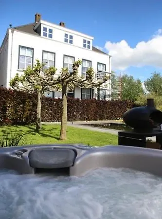 Gardenhouse With Private Jacuzzi & Private Sauna Chalet
