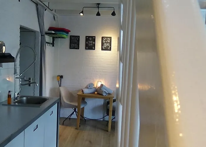 Σαλέ Gardenhouse With Private Jacuzzi & Private Sauna Teteringen